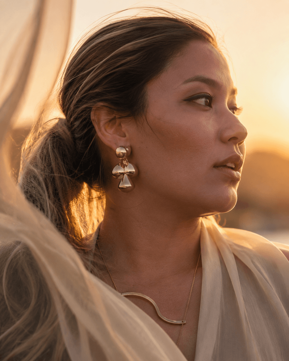 Golden hour soft close-up portresi — referans çıktı